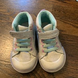 toddler walking shoes